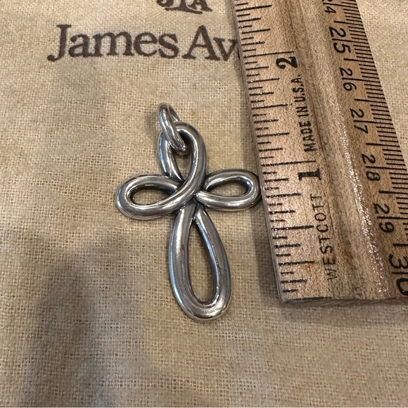 Retired James Avery Eternal Loop Cross Pendant - Picture 10 of 15